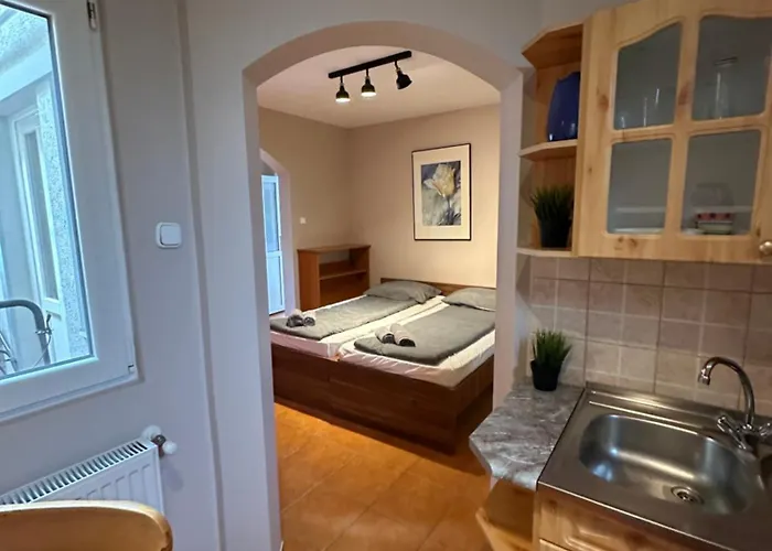 Heera Apartmans Apartman